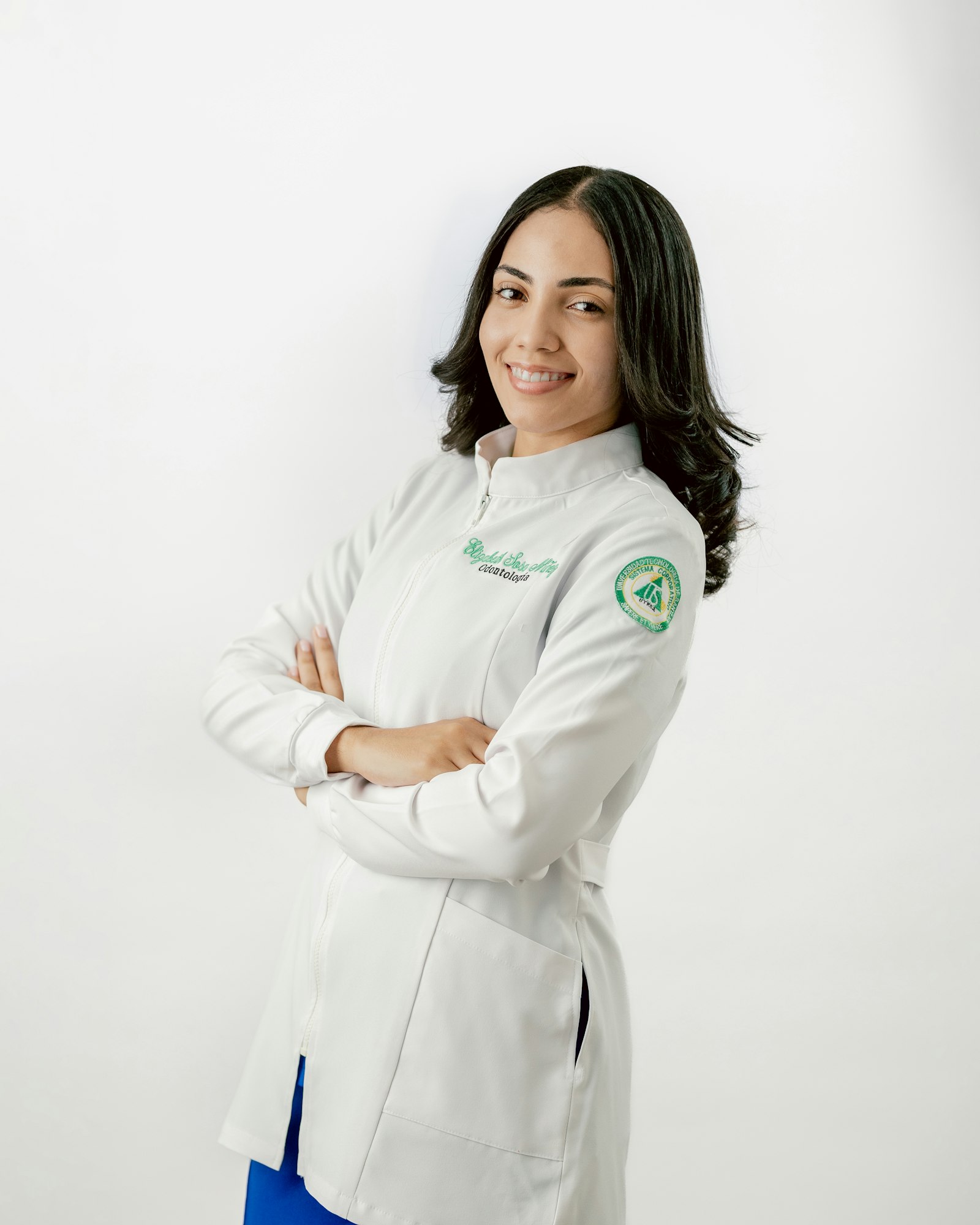 Dr. Maya Kapoor, principal dentist at Pearl Dental Studio